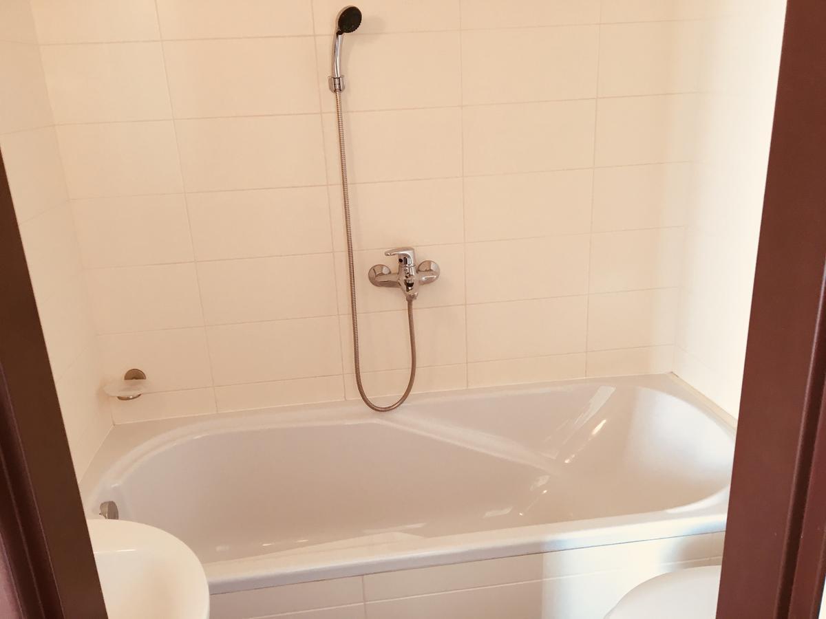 Hotel U Cerneho Orla Kostelec nad Černými Lesy Екстериор снимка